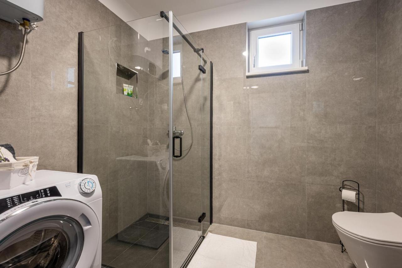 Domus Alba Apartments بولا المظهر الخارجي الصورة