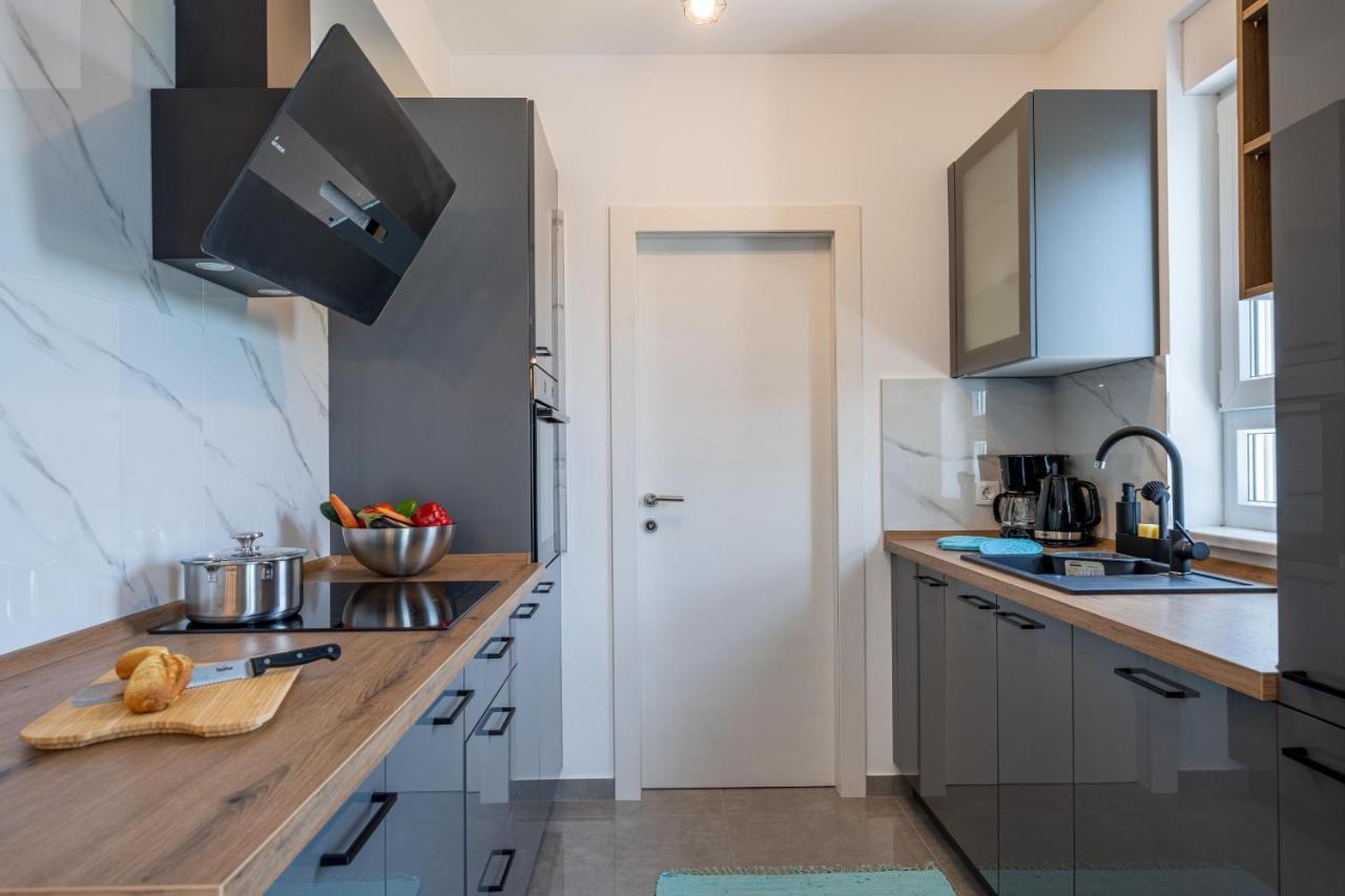 Domus Alba Apartments بولا المظهر الخارجي الصورة