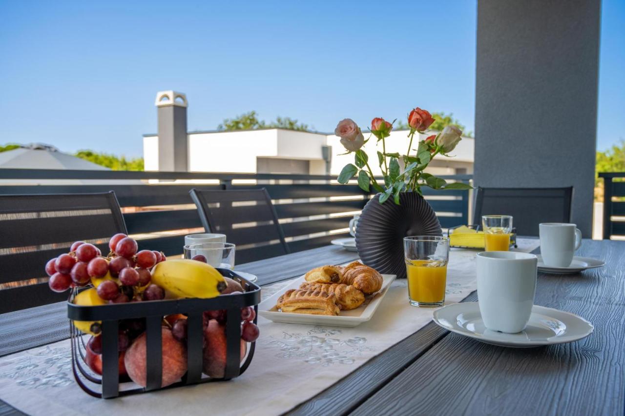 Domus Alba Apartments بولا المظهر الخارجي الصورة