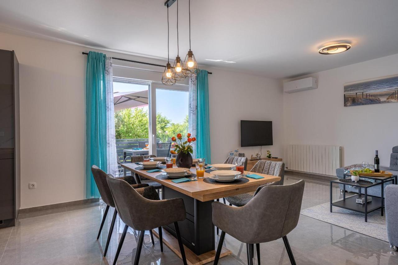 Domus Alba Apartments بولا المظهر الخارجي الصورة