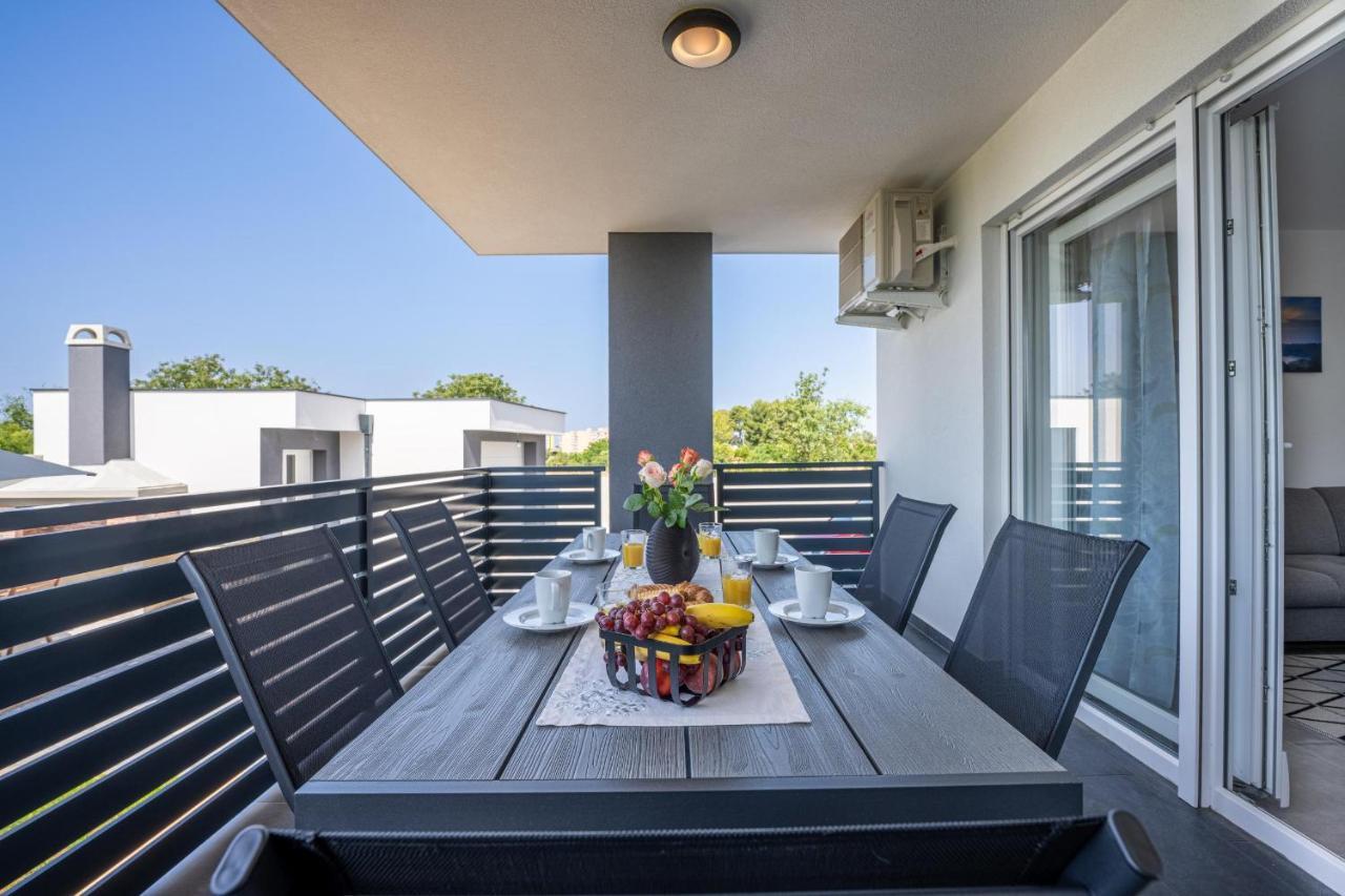 Domus Alba Apartments بولا المظهر الخارجي الصورة