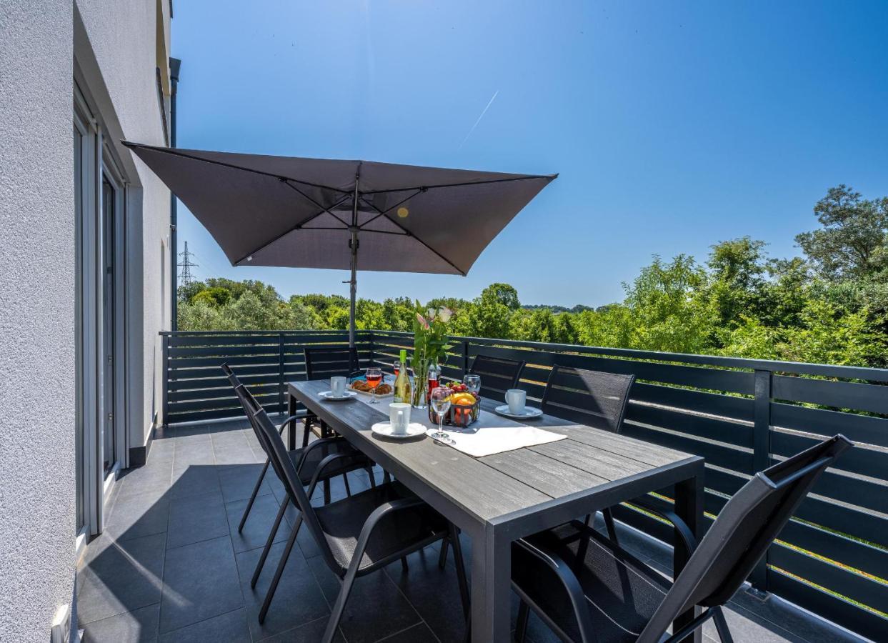 Domus Alba Apartments بولا المظهر الخارجي الصورة