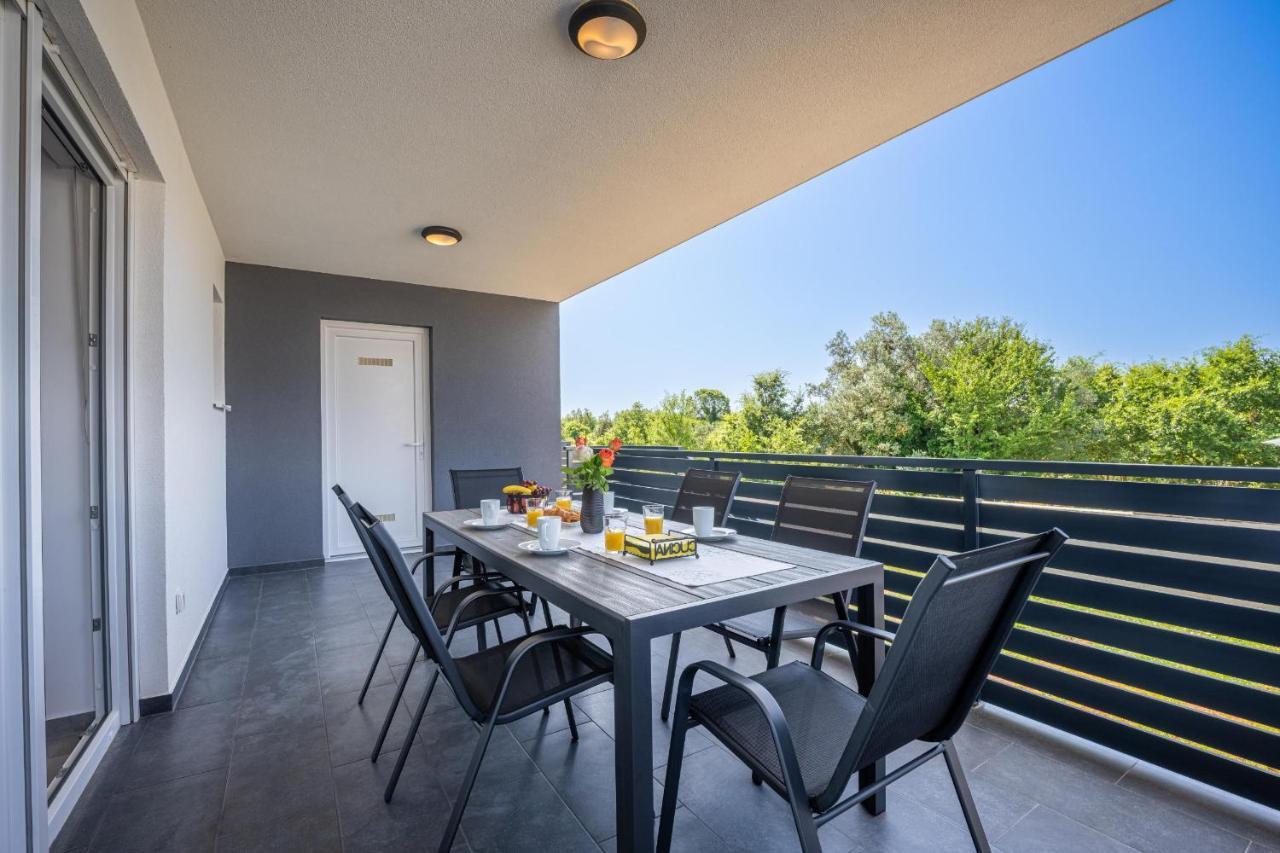 Domus Alba Apartments بولا المظهر الخارجي الصورة